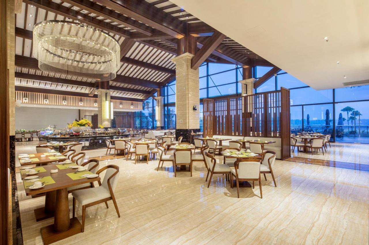 Forest City Golf Hotel Nusajaya  Exterior photo