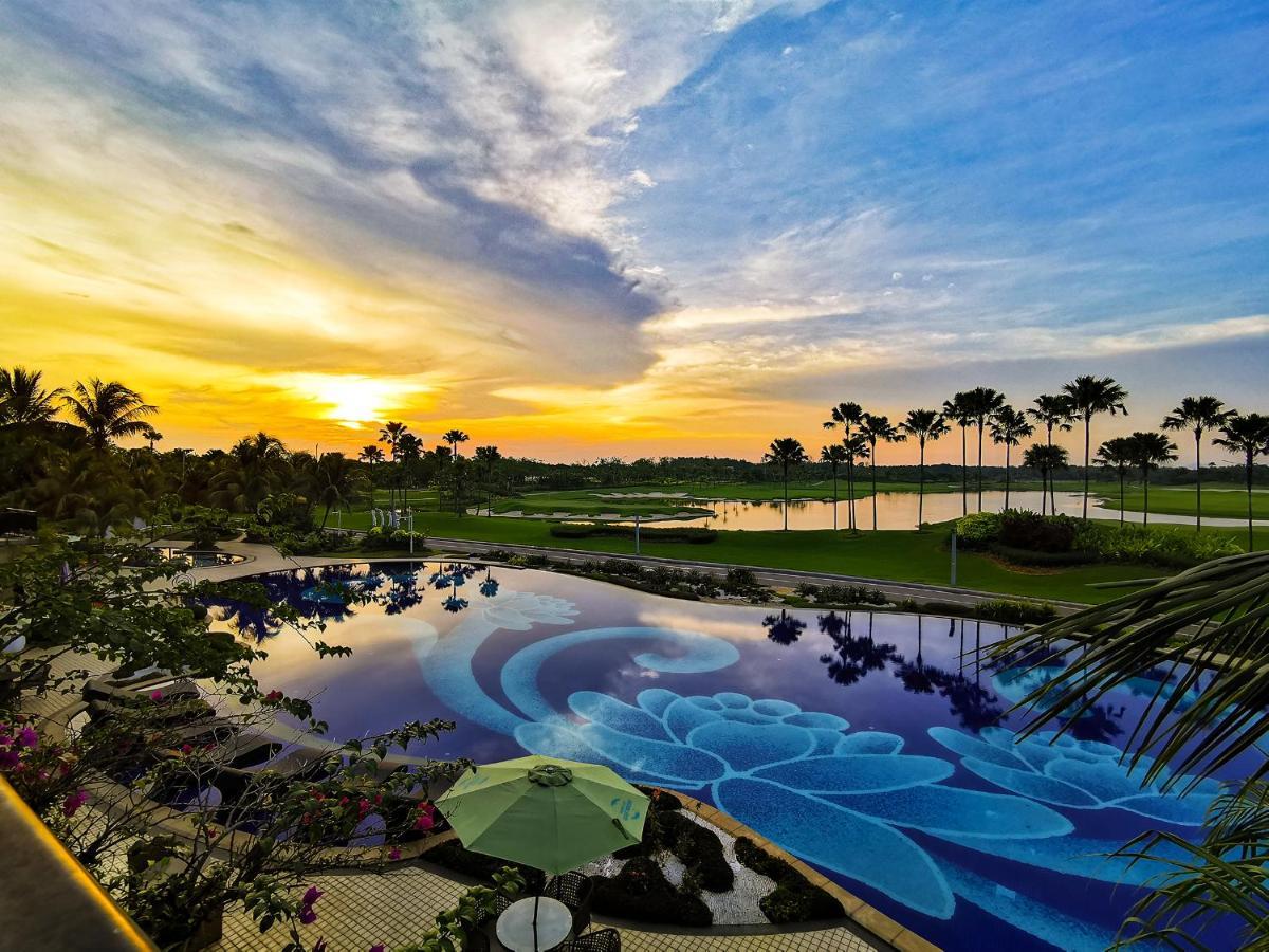 Forest City Golf Hotel Nusajaya  Exterior photo