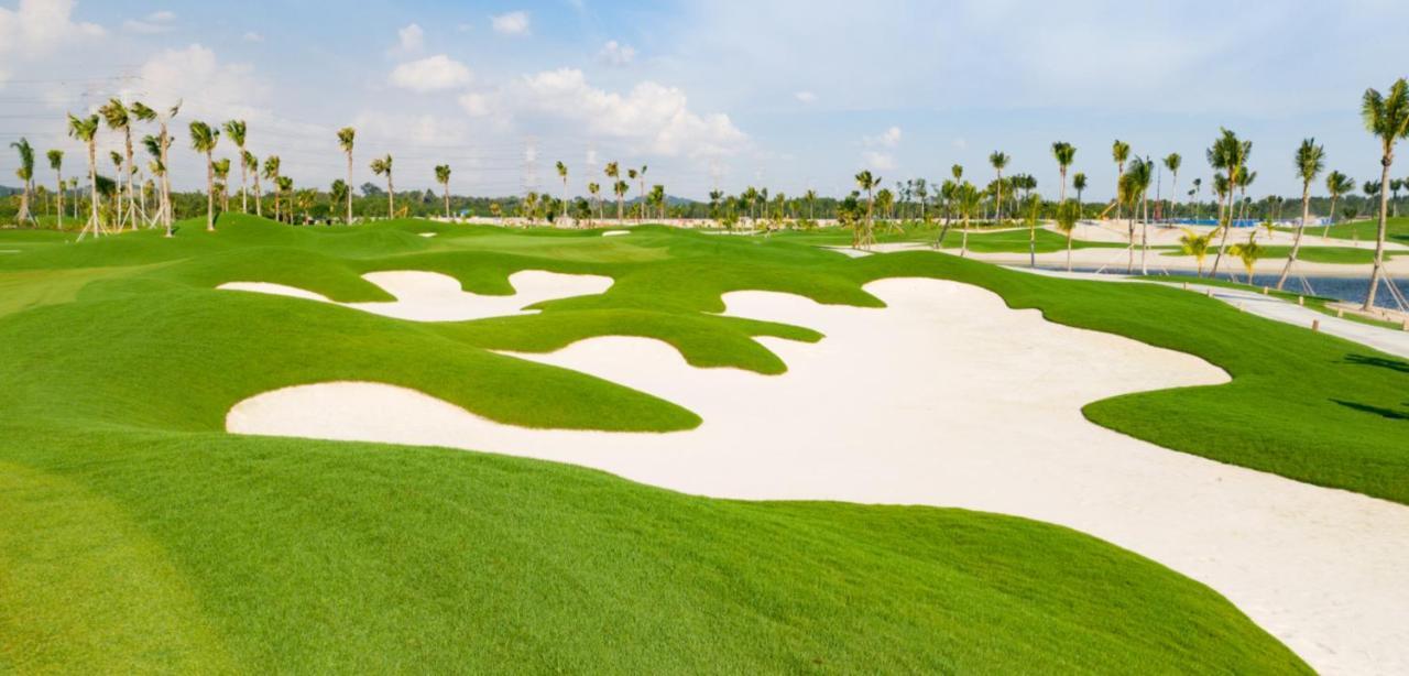 Forest City Golf Hotel Nusajaya  Exterior photo