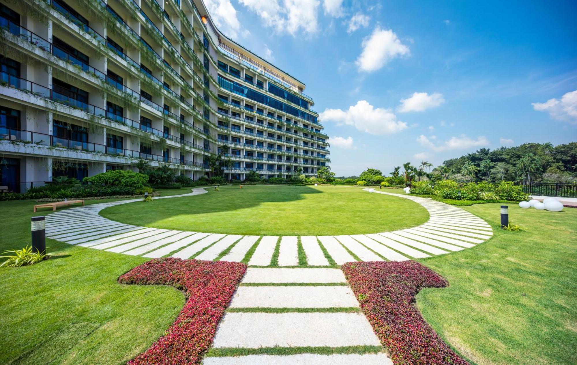 Forest City Golf Hotel Nusajaya  Exterior photo